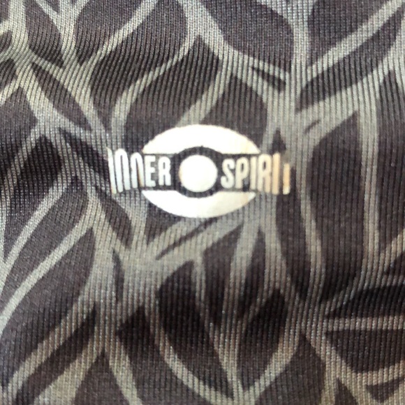 Inner Spirit yoga/workout capris. Pocket inside waistband. Excellent condition - Picture 12 of 12